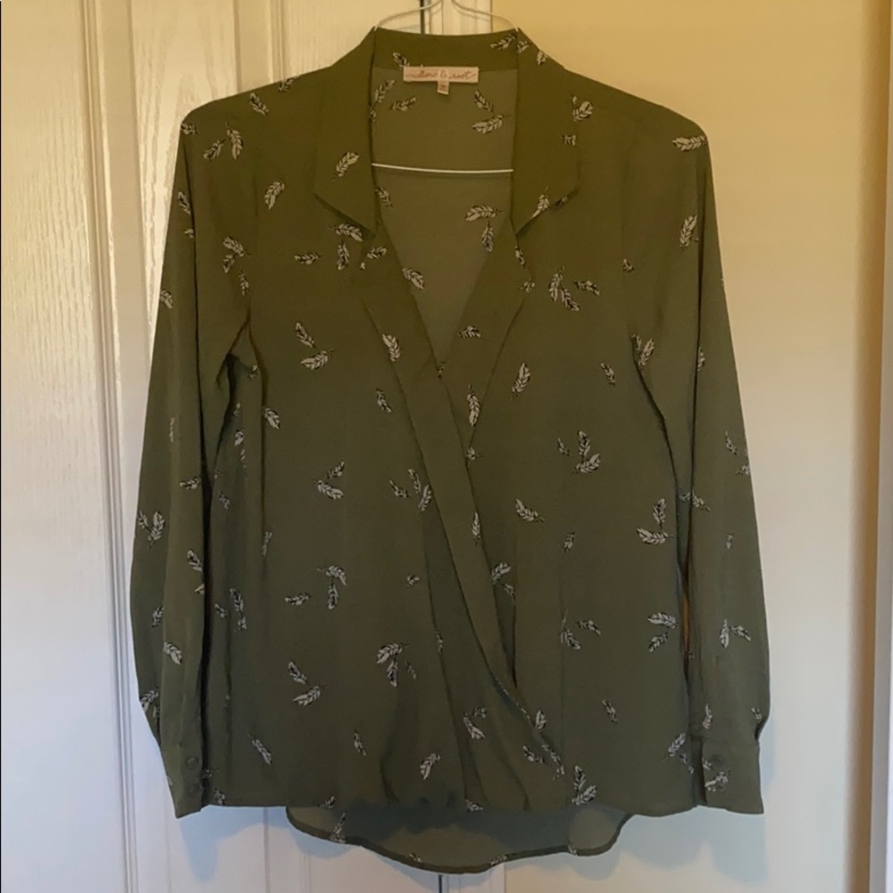 Willow & Root feather print textured blouse